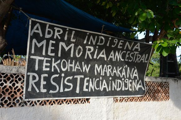 Rio de Janeiro - Índios da Aldeia Maracanã reclamam do abandono e pedem a construção de uma universidade indígena no local (Tomaz Silva/Agência Brasil)
