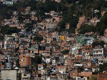 Rio de Janeiro - Comunidade da Rocinha, na zona sul do Rio de Janeiro, após confrontos de grupos de traficantes rivais pelo controle de pontos de venda de drogas. (Foto: Fernando Frazão/Agência Brasil).