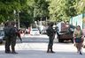 Rio de Janeiro - Com apoio das Forças Armadas, as forças de segurança do Rio de Janeiro ocupam, desde o fim da madrugada de hoje (30), os principais acessos à Vila Joaniza, na favela do Barbante, na Ilha do Governador ( Tânia Rêgo/Agência Brasil)
