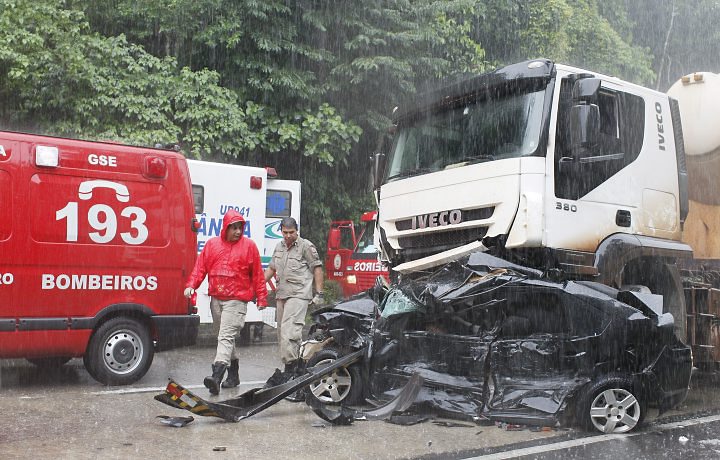 10_MHG_rio_acidente4