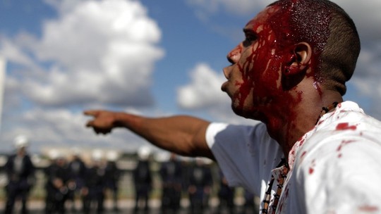 2017-05-24t212020z-1700888107-rc1e60b81140-rtrmadp-3-brazil-corruption-protest