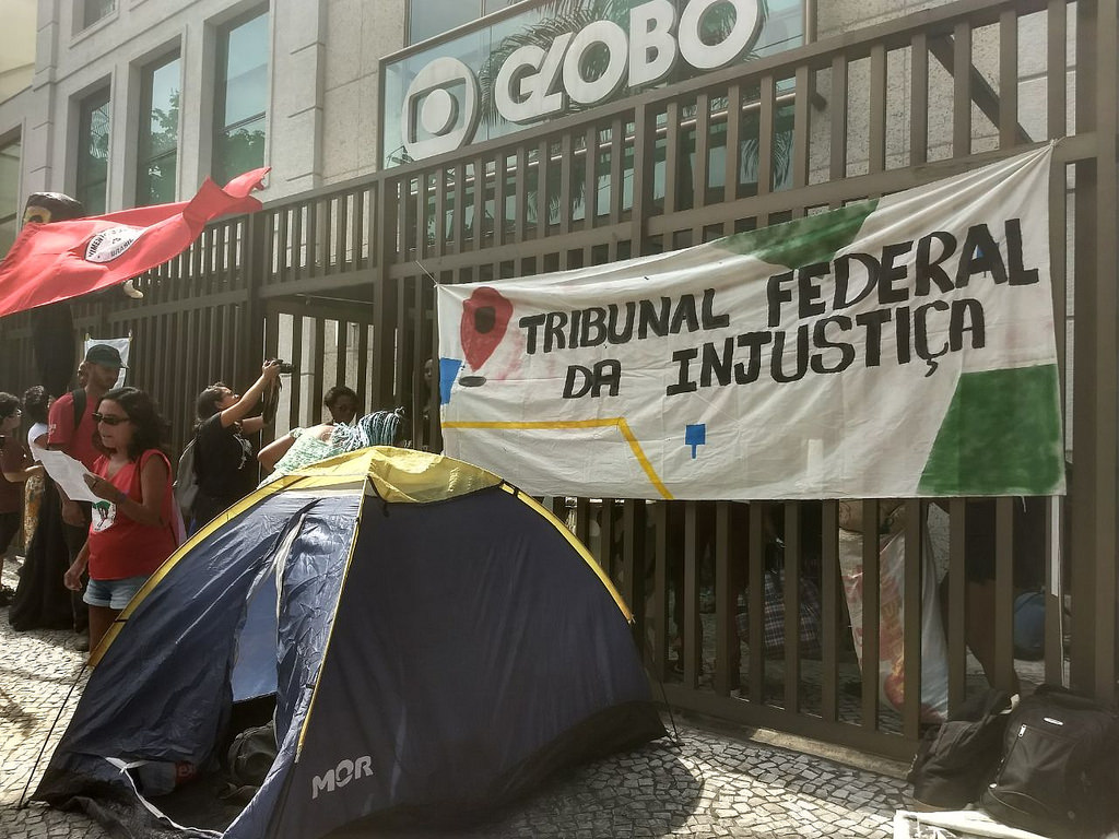 28056587639_486f557a4d_b