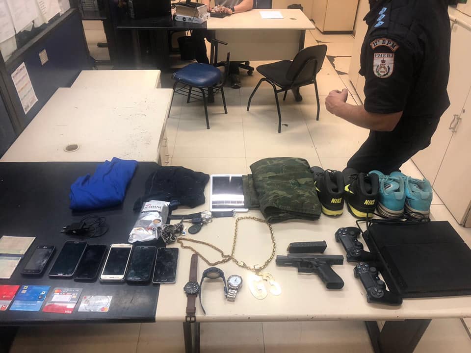 39203644_23431404059142 V