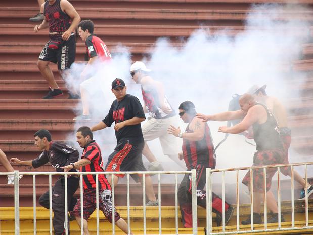 6brigaatleticoprxvasco0812giulianogomesgazeta