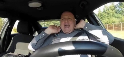 7044policial_dancando