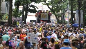 904137-carnaval-bloco0254