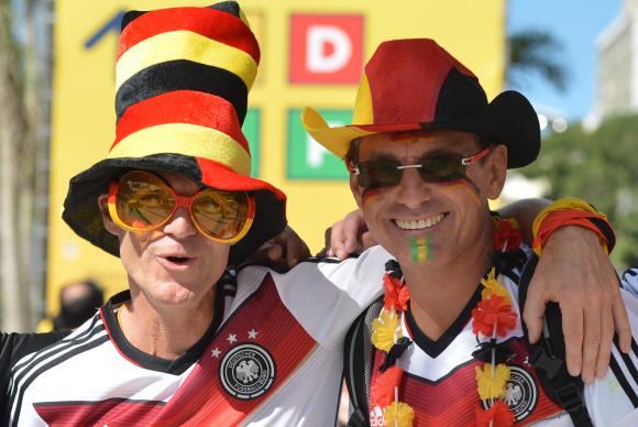 923275-torcedores_ maracana_argentina_alemanha-1030