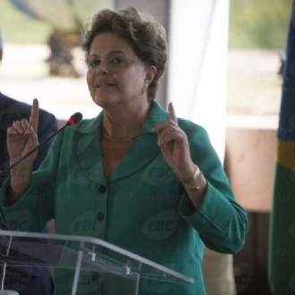 Dilma-Rousseff-20j3g21152929-f3