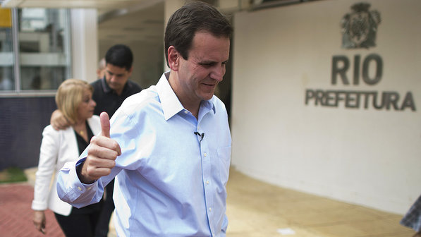 Eduardo-Paes-20121005-size-598