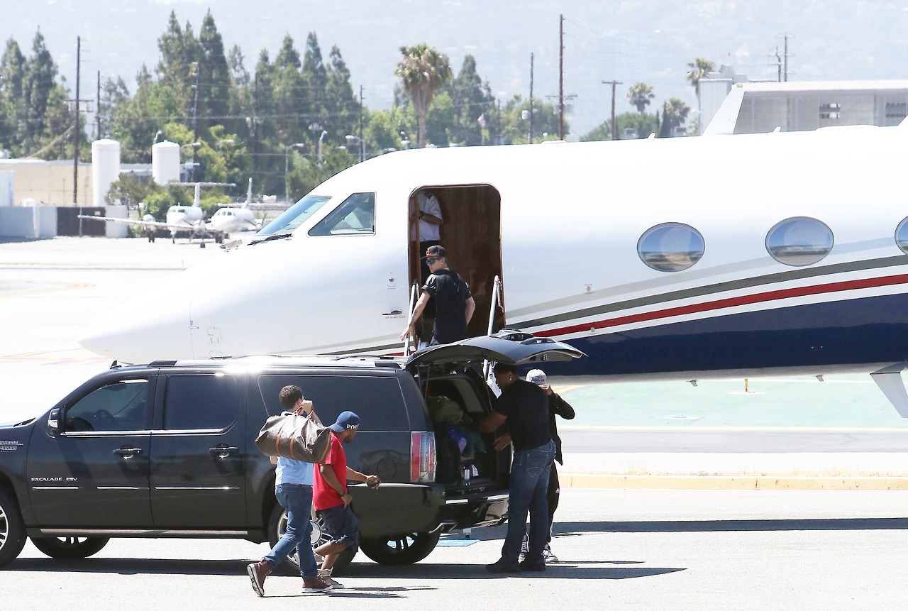 Justin Bieber Skips Town After Alleged Hit-and-Run