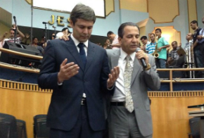 Pastor-e-senador_DTQ