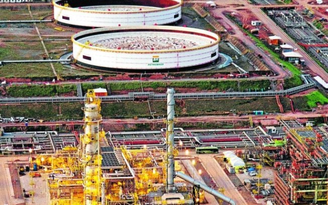 Refinaria-Abreu-Lima-bate-novo-recorde-mensal