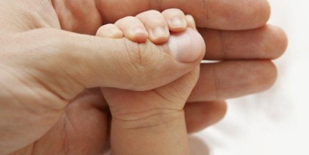 cortar-as-_unhas-dos-bebes