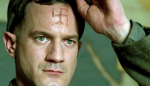 log-swastika-Divulgação-Universal