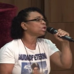 maria-de-fatima-da-silva-mae-do-dancarino-dg-chama-regina-case-de-mentirosa-durante-debate-1416756808343_300x300