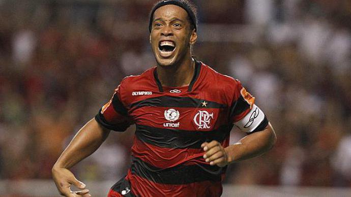 ronaldinho-gaucho-comemora-gol-pelo-flamengo-original