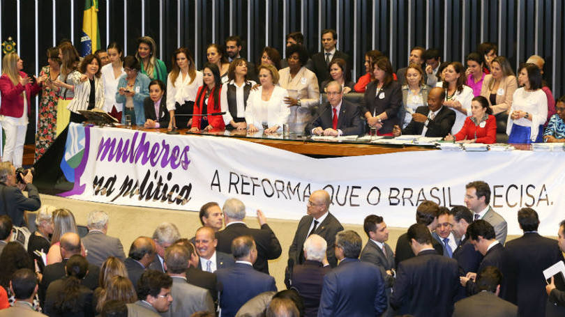 size_810_16_9_mulheres-politica