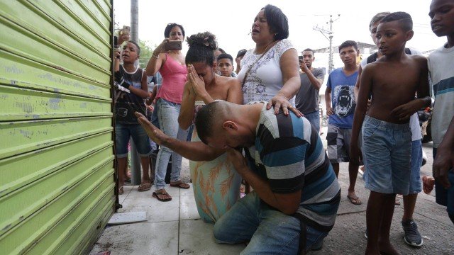 xvila-kennedy.jpg.pagespeed.ic.jvovQNYVz0